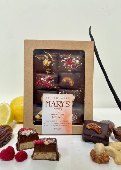 Cashew & Date Bonbons